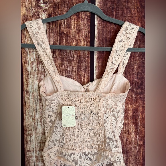 Intimately Free People | NWT Strike A Pose Bodysuit - Picture 6 of 9